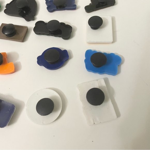 Croc Charms Lot of 16 Assorted Charms - Picture 10 of 11